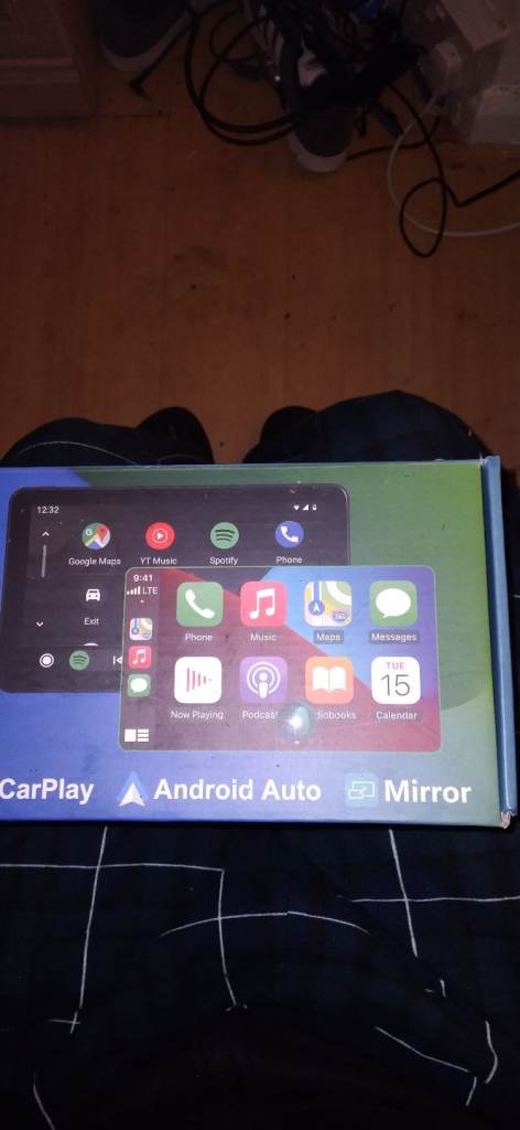 brand new car play.£15