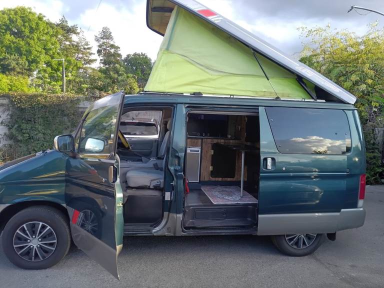 Mazda Bongo, 2500 (cc) 1996 AUTOMATIC Fully winterised, full MOT on sale. Intelligent 4 wheel drive.