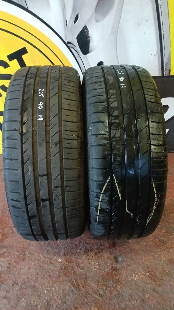 2x 225 40 19 Rotalla Tyres