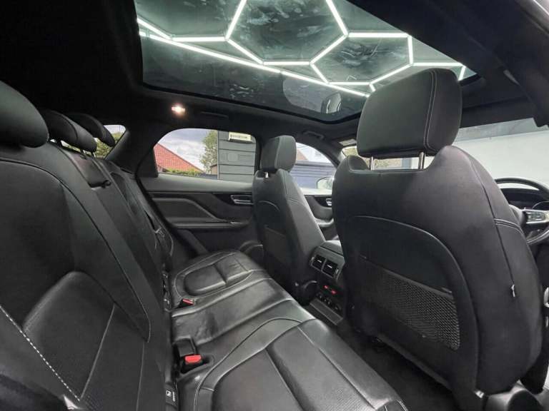 2016 Jaguar F-Pace 3.0d V6 S 5dr Auto AWD ESTATE DIESEL Automatic