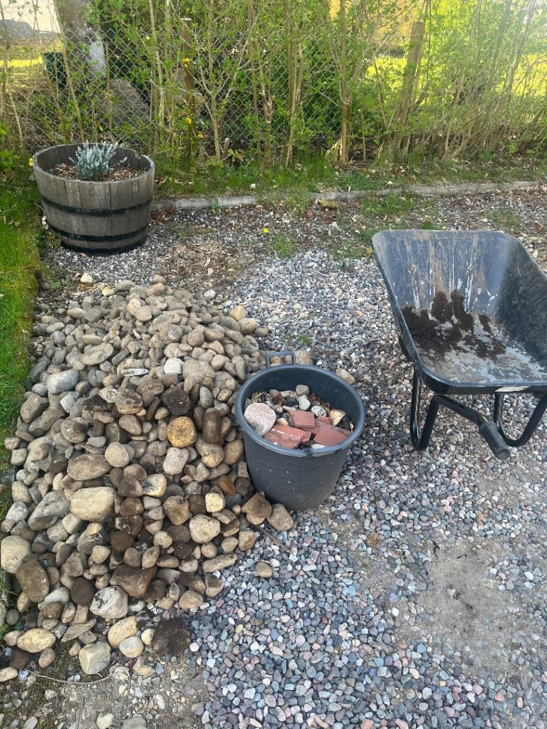 Free stones 