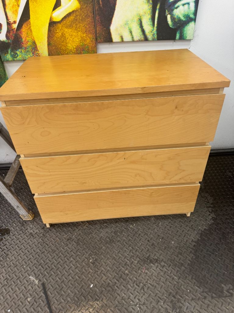 Chest of drawers set of 3 good condition  Size 800mm wide x 770mm high 