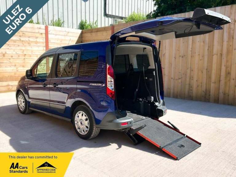 2017 Ford Tourneo Connect 3 Seat Auto Wheelchair Accessible Disabled Access Ramp Car MPV Diesel A...