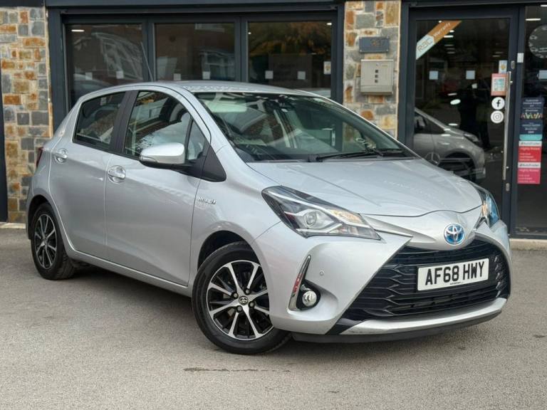 2018 Toyota Yaris 1.5 VVT-h Icon Tech Hatchback 5dr Petrol Hybrid E-CVT Euro 6 (s/s) (100 ps) Hat...