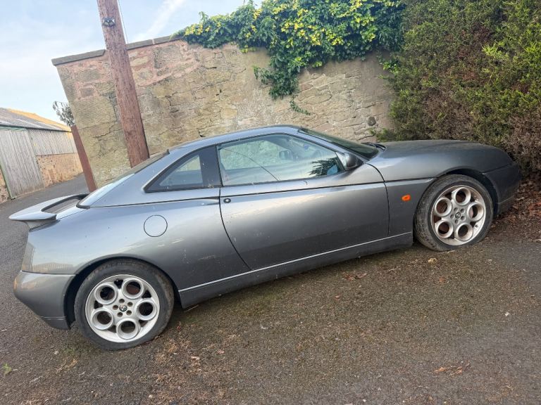 Alfa Romeo GTV 3.0 24v (1999 CF2) breaking for spare parts. 