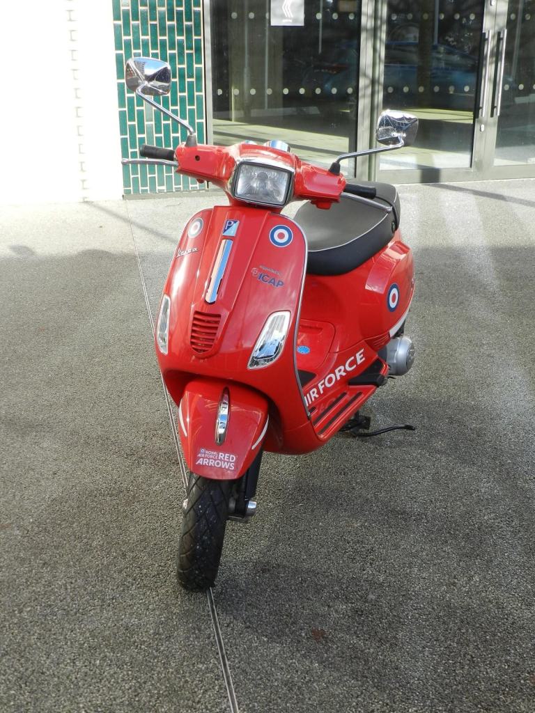 Piaggio Vespa S 125 Red Arrows Special Edition