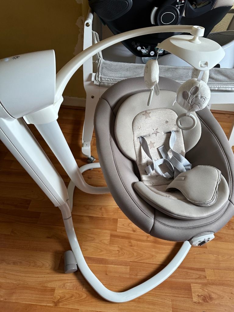 Baby swing 
