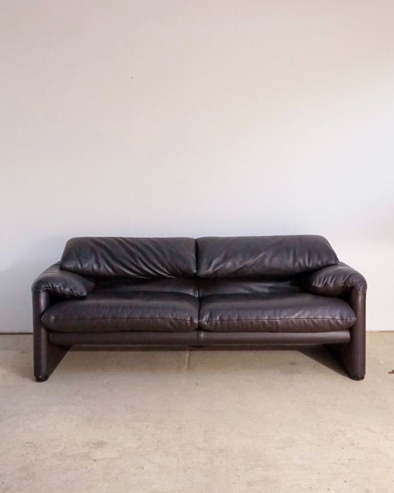 Cassina Maralunga Vico magistretti