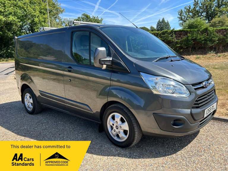 2018 Ford Transit Custom 2.0 TDCi 130ps Low Roof Limited Van PANEL VAN DIESEL Manual