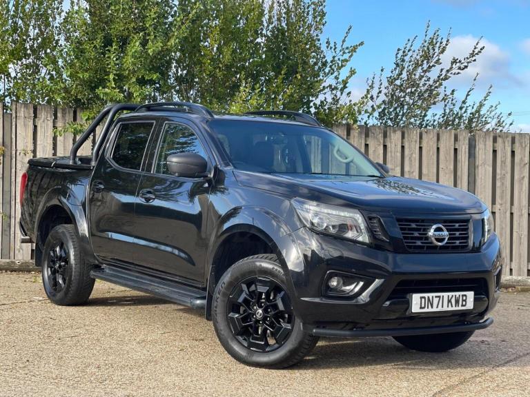 NISSAN NAVARA 2.3 dCi Tekna Auto 4WD Euro 6 4dr 2021