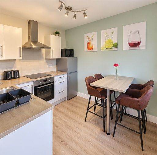 3 bedroom workers accommodation 