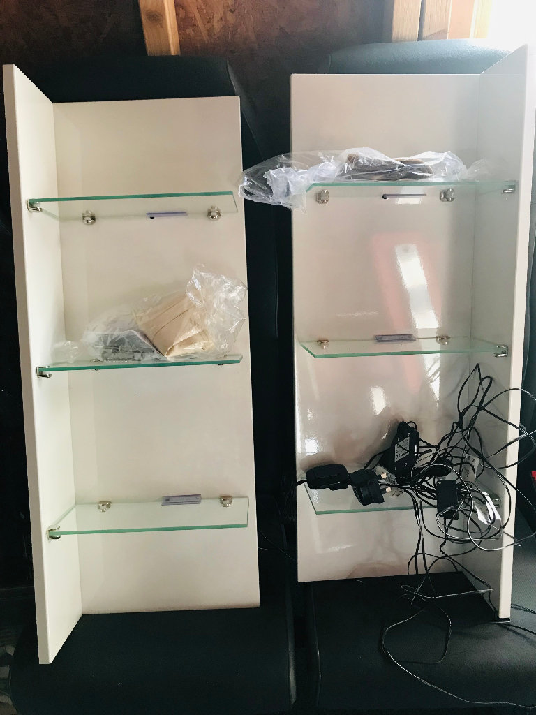 NEW Display Cabinet White High Gloss Wall Corner Shelf Units with CL09 LED Lights X2
