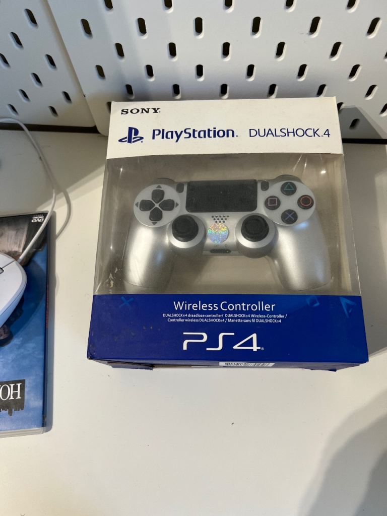 PS4 Dual Shock  controller silver brand new 