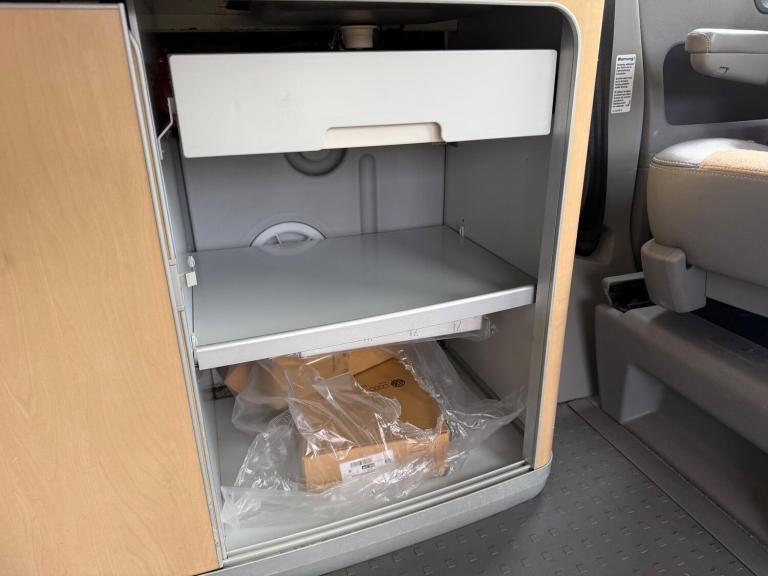 2008 Volkswagen TR-PORTER CALIF SE 174 A SE 174BHP DSG DIESEL Automatic