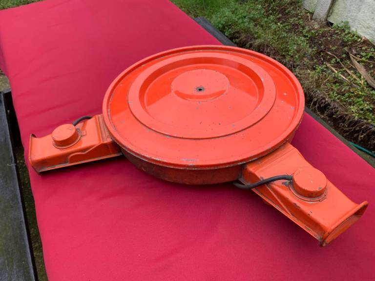 Jensen Interceptor series 3 (MOPAR 440) air filter housing.