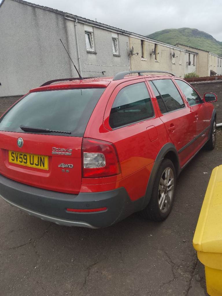 Skoda, Octavia  Scout Estate, 2010, Manual, 1968 (cc), 5 doors