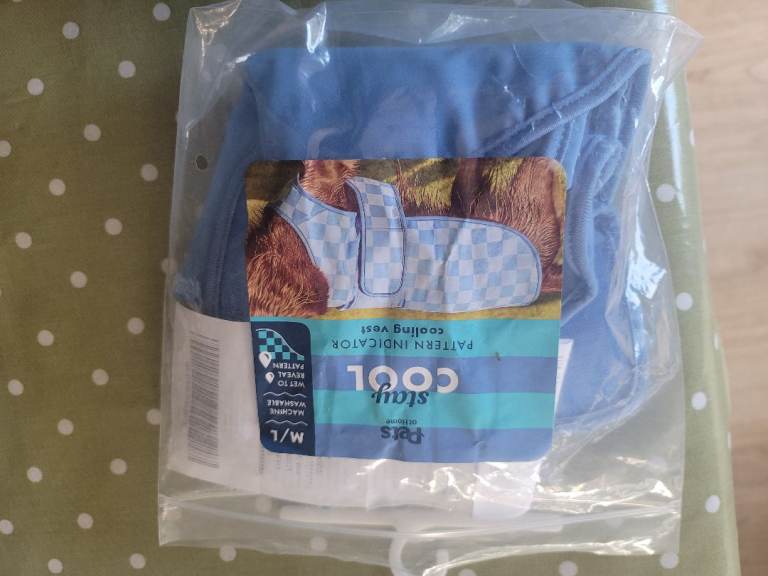 Dog Cooling Vest M/ L NEW