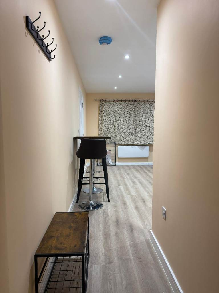 New studio for rent in west bridgford