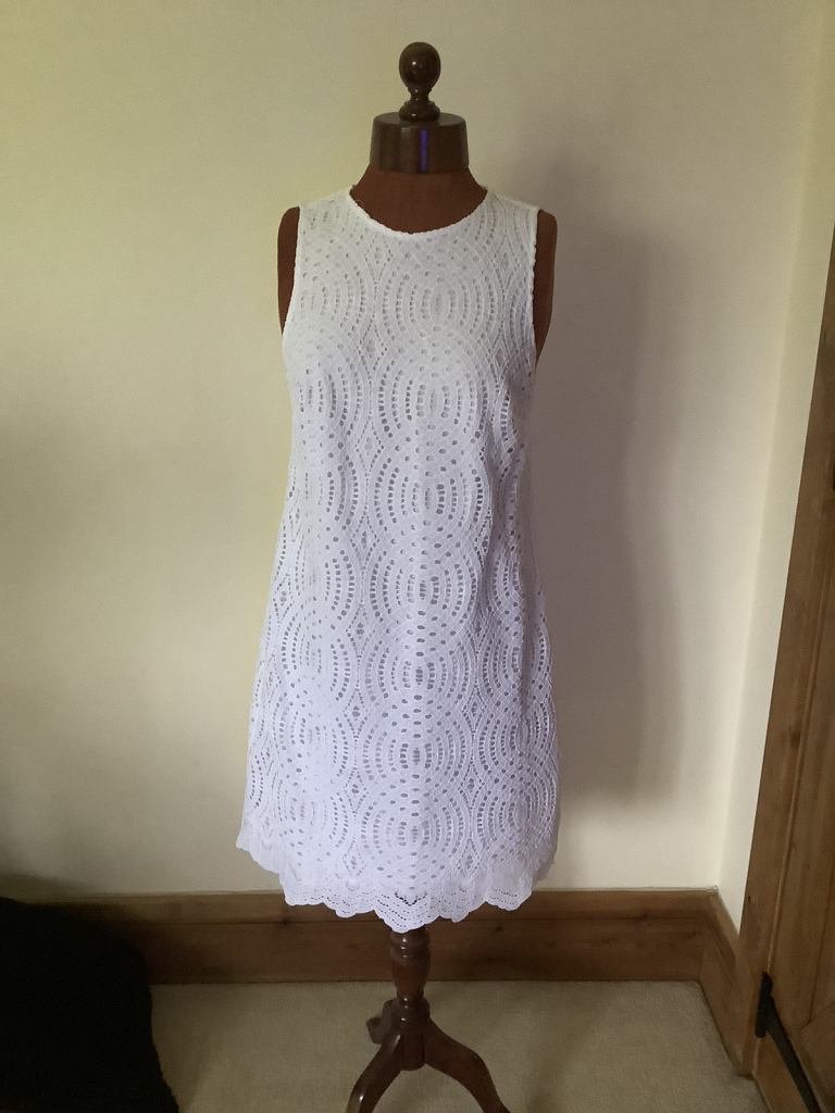 RO&ZO 100% White Broderie Anglais Dress Size 10 UNWORN