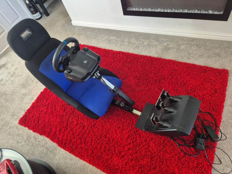 Logitech G923 Steering Wheel, Pedals, Corbeau Racing Seat and Frame