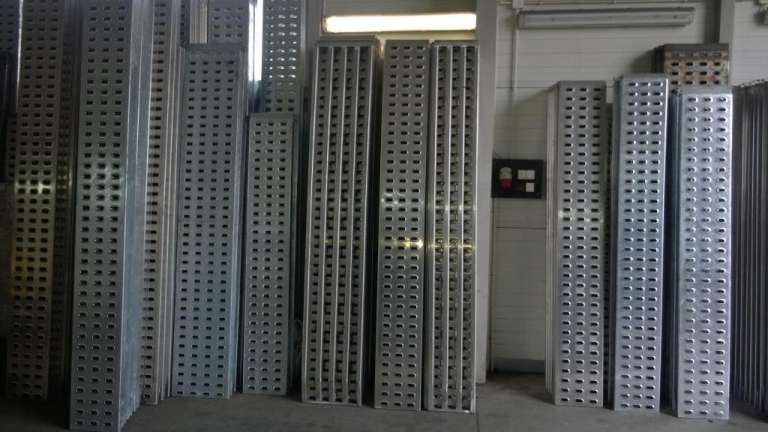 BRAND NEW ALUMINIUM PUNCHED DECKING RAMPS FOR RECOVERY TRUCKS 250CM (2.5M)