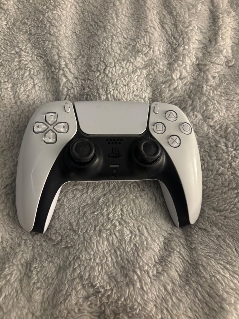 PS5 controller 