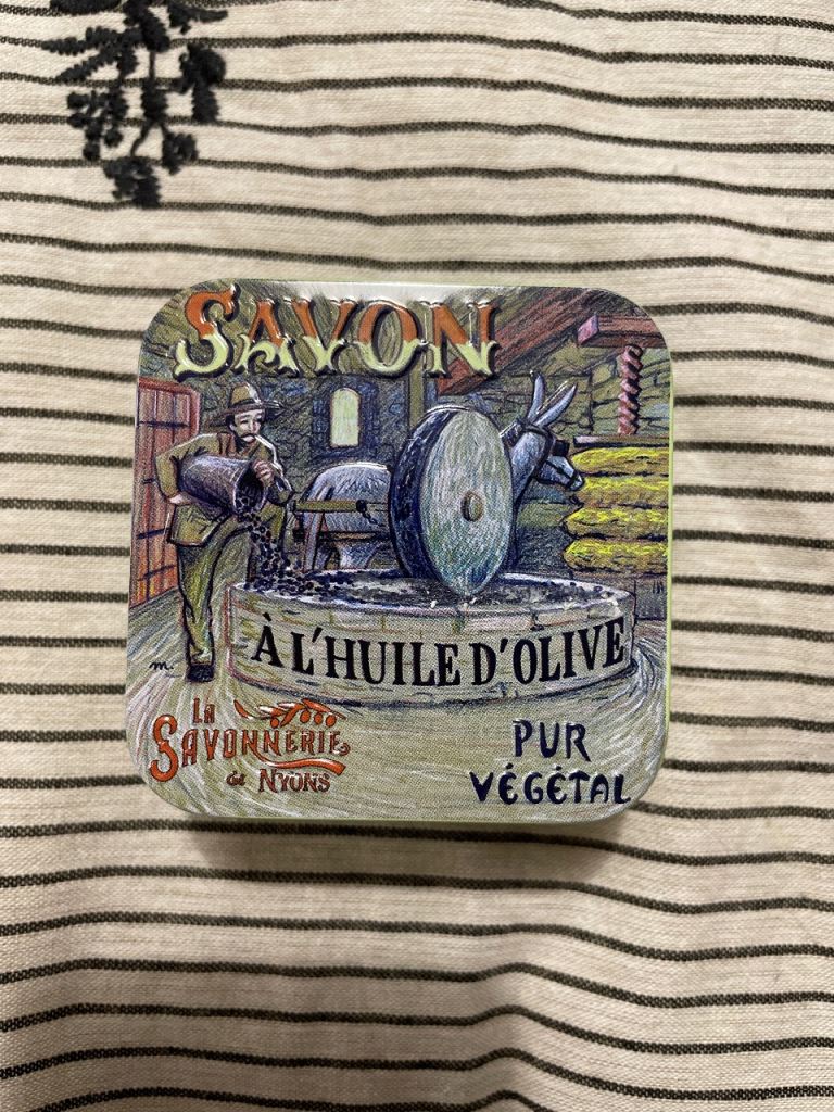La Savonnerie de Nyons Vintage-Style Metal Soap Tin