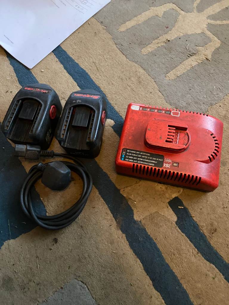 SNAP ON BATTERY CHARGER FOR IMPACT WRENCH 18V