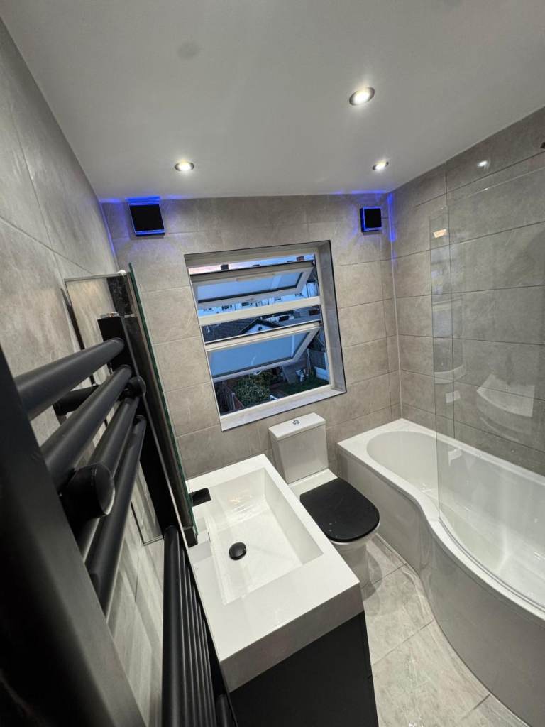 PLUMBER, TILER AND HANDMAN 