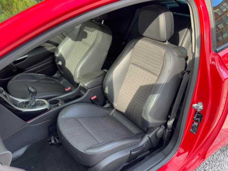 2012 Vauxhall Astra GTC 2.0 CDTi SRi Euro 5 (s/s) 3dr HATCHBACK Diesel Manual