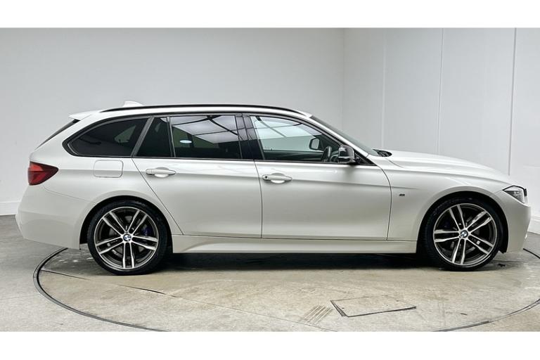 2018 BMW 3 Series 2.0 320i M Sport Shadow Edition Touring 5dr Petrol Auto Euro 6 (s/s) (184 p Est...