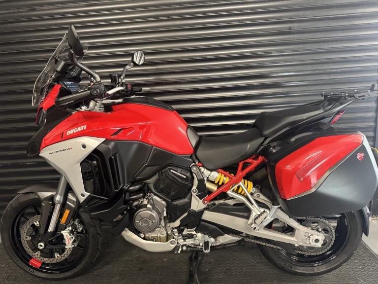 DUCATI MULTISTRADA V4 S Travel Pack Akrapovic