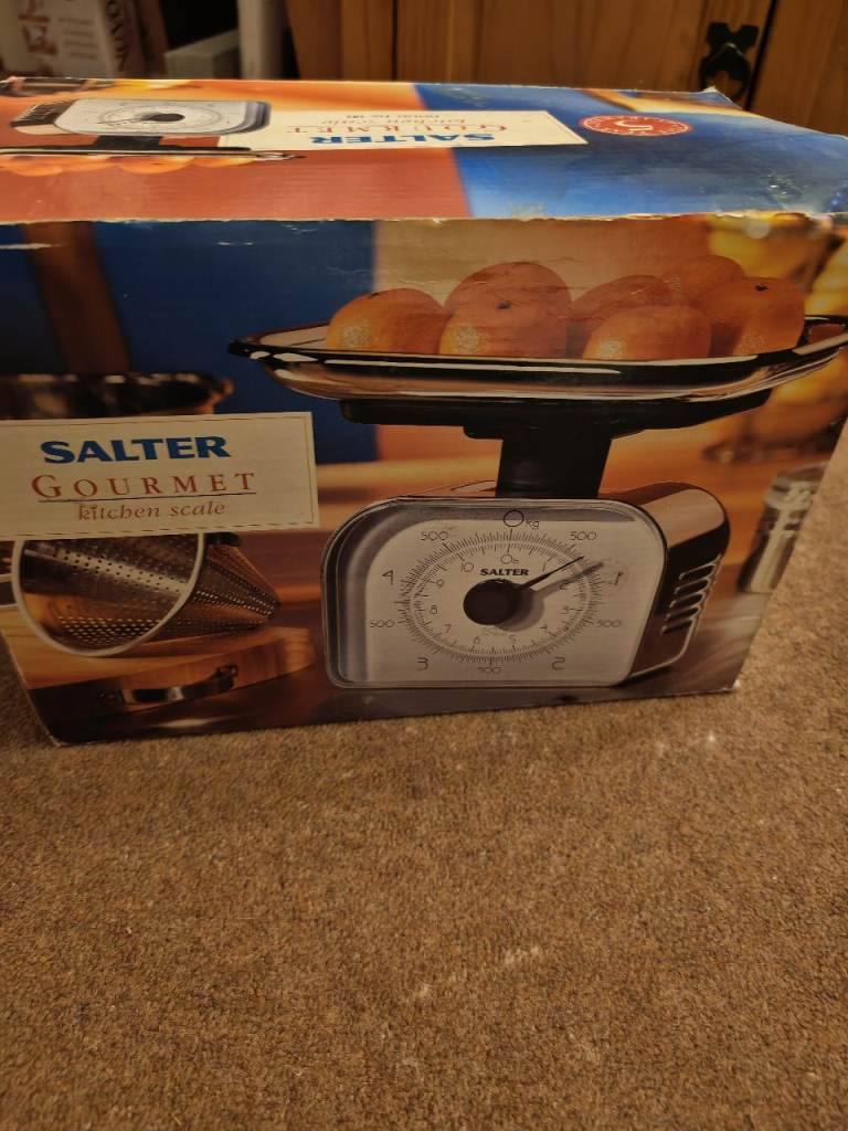 New Salter gourmet kitchen scales,5kg.