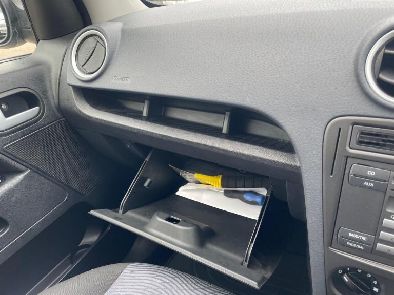 2006 Ford Fusion 1.6 Zetec Climate 5dr HATCHBACK Petrol Manual