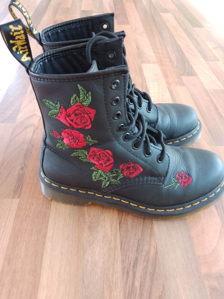 Dr Martens 1460 Vonda Floral Rose Size 4