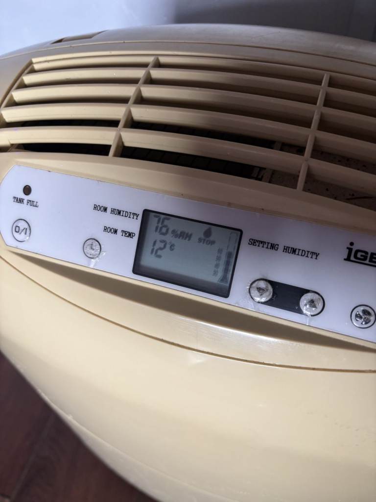 igenix ig9800 Dehumidifer rrp £149 | in Eccles, Manchester | Gumtree