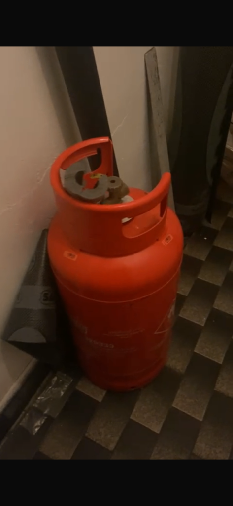 Calor gas bottle 