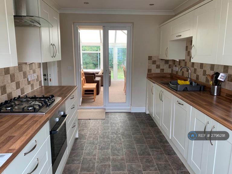 5 bedroom house in Friends Road, Norwich, NR5 (5 bed) (#2796291)