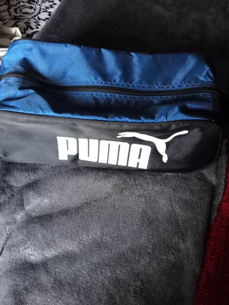 Puma football boots/trainer bag