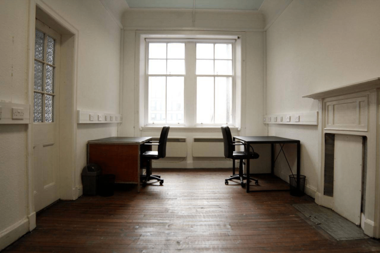 Central Glasgow 4 room office.