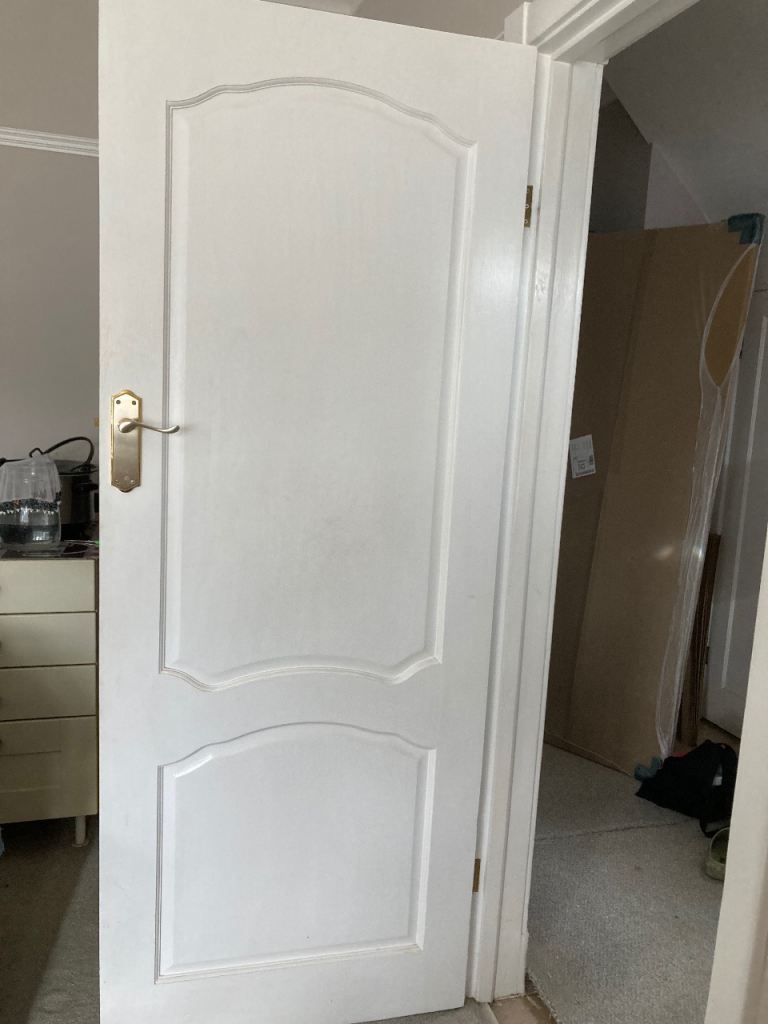 Internal White Wooden Door with Glass Panels – Good Condition