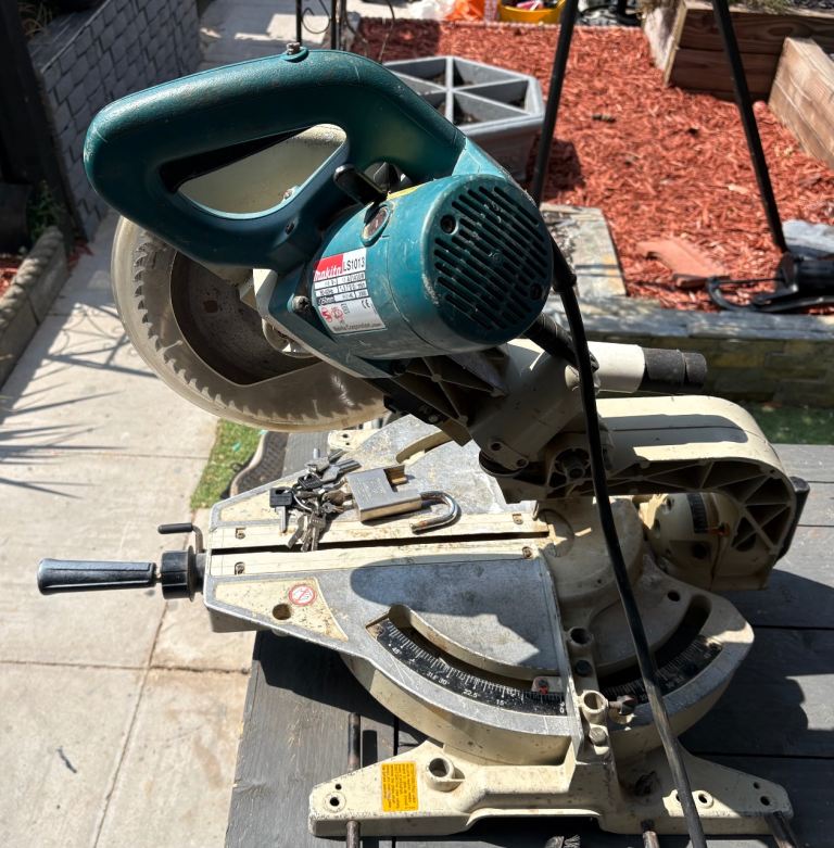 Makita LS1013 10-inch slide compound miter saw, 110V With Transformer