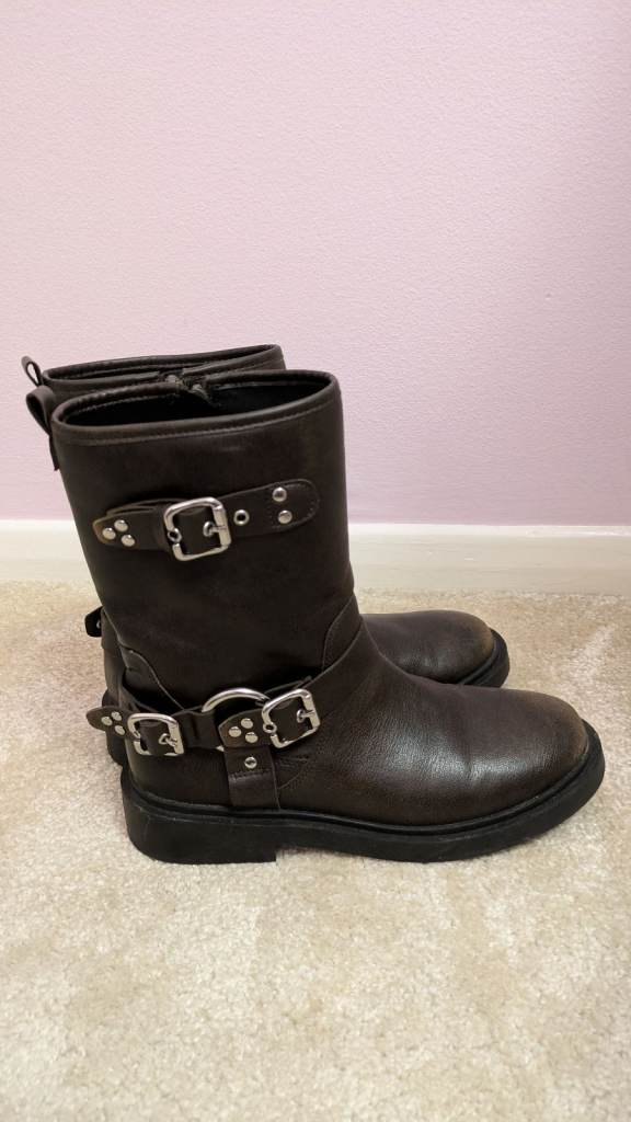 Zara Leather Dark Brown Boots size Eur 36