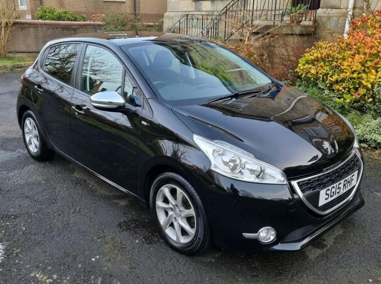 PEUGEOT 208 1.2 VTi PureTech Style 2015