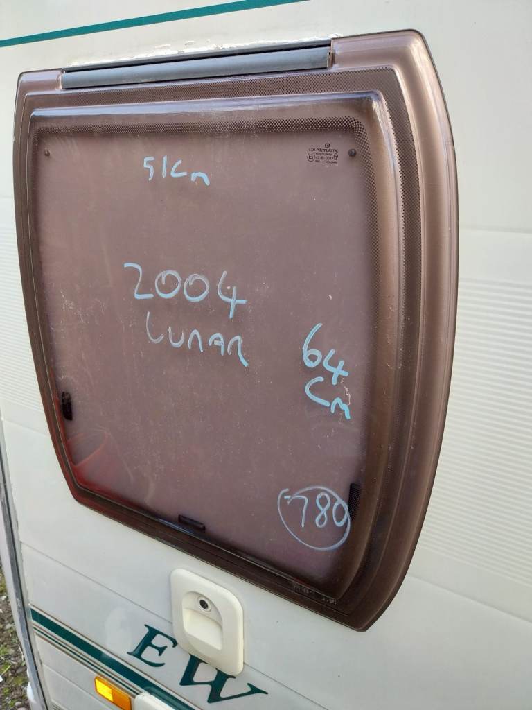 2004 lunar caravan bathroom window 