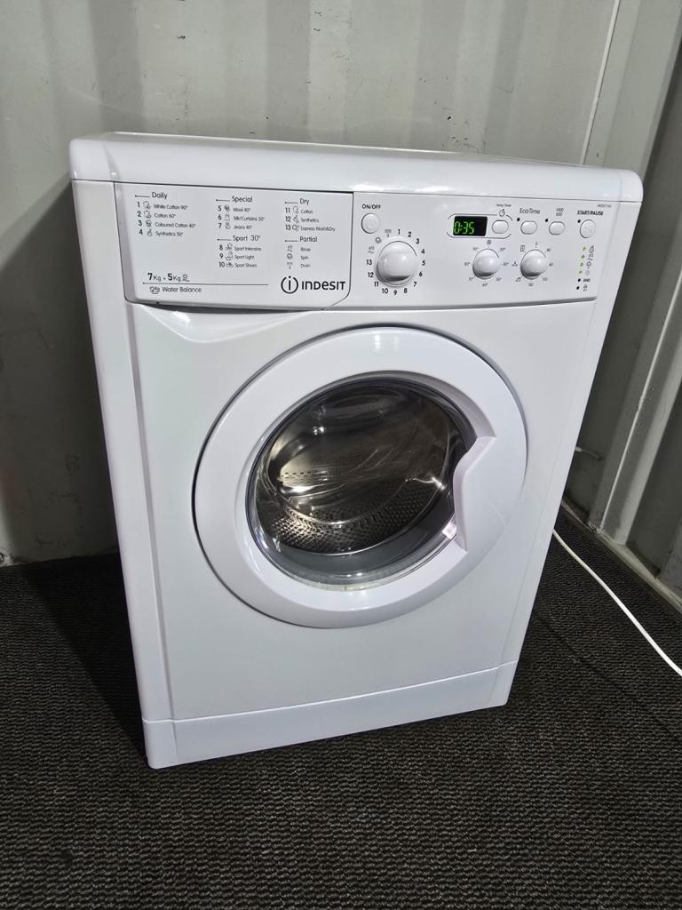Free Delivery - Indesit Washer/Dryer 7KG (£160)