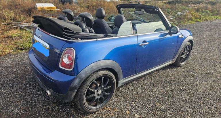 Mini, CONVERTIBLE, Convertible, 2013, Manual, 1598 (cc), 2 doors