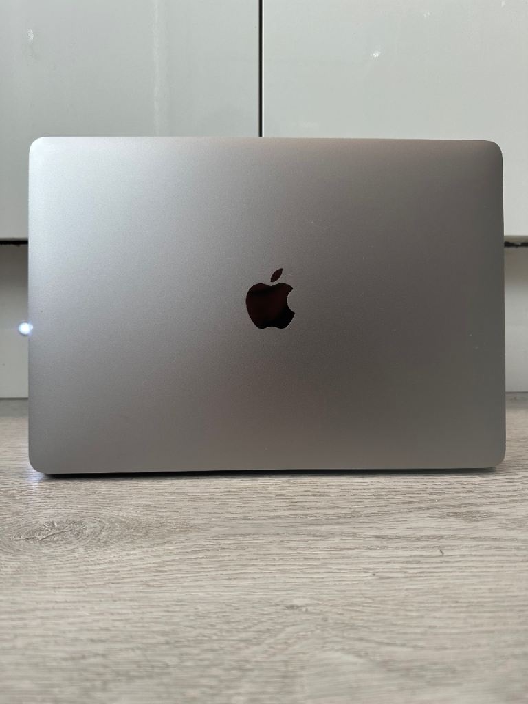 ✨  13” MacBook Pro - Touch Bar - Core i7 - 500GB Storage - 16GB RAM - MS Office - Ref 5