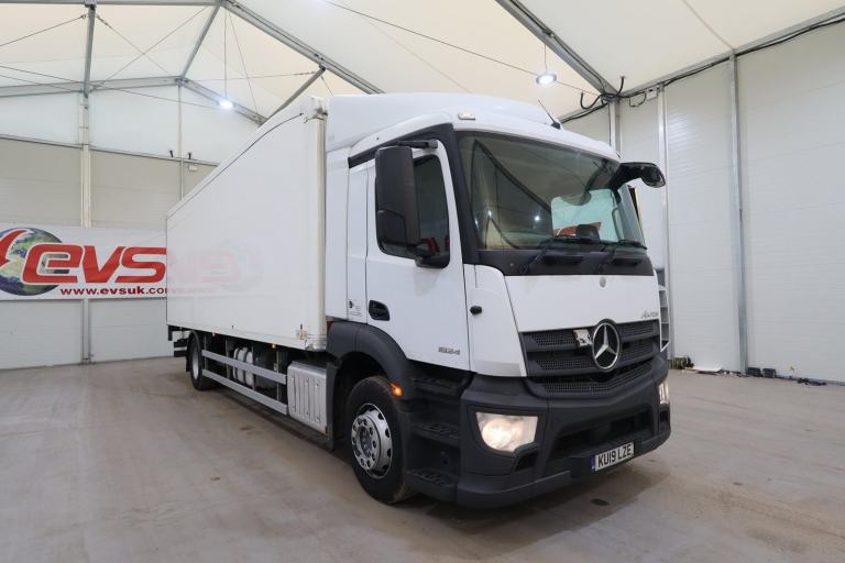 2019 (19 PLATE) Mercedes Benz Antos 1824 4x2 Euro 6 Refrigerated