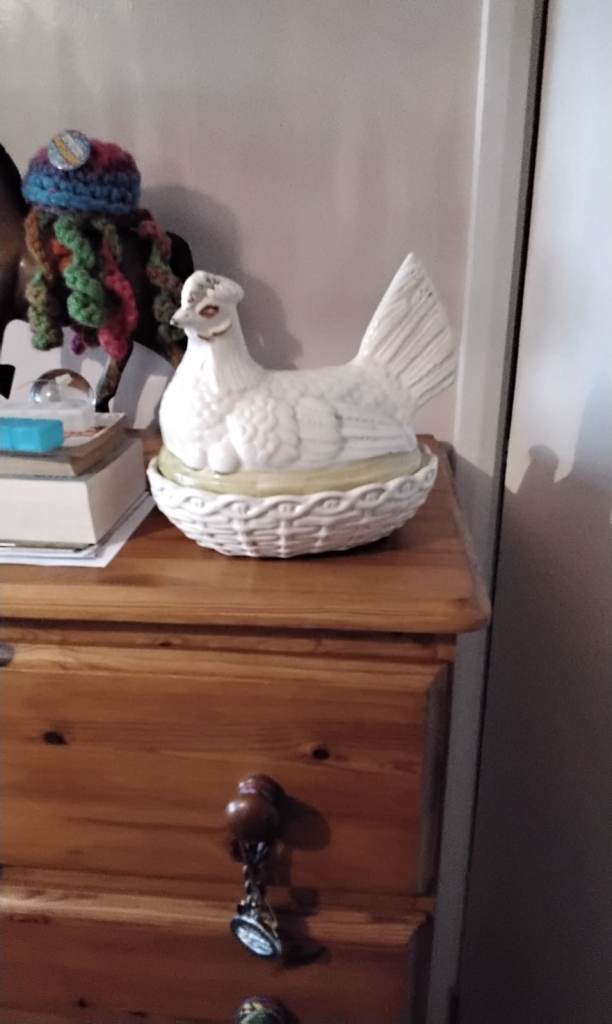 Vintage Chicken egg holder 